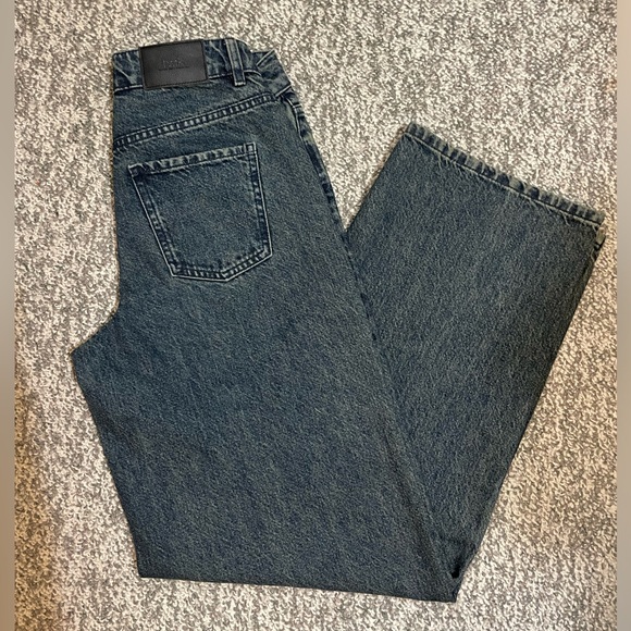 TWIK House Jeans - Picture 7 of 9